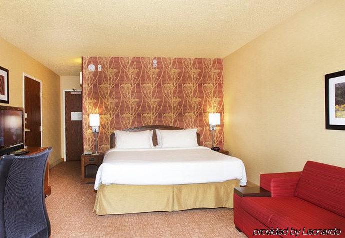 Courtyard 3* Farmington