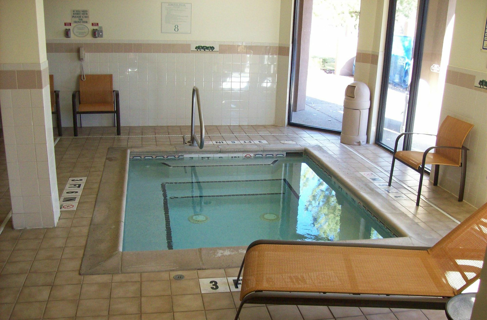 Hotel Courtyard 3*